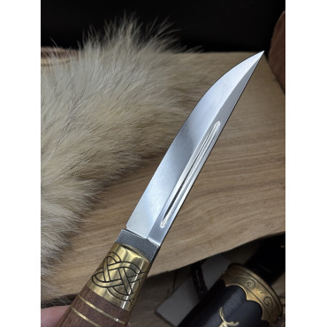 Нож "Финка" (Сталь NIOLOX, рукоять палисандр, ножны палисандр, кожа, латунь)